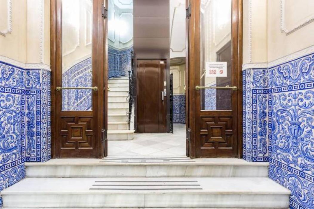 Sevilla Deluxe Suites Exterior photo