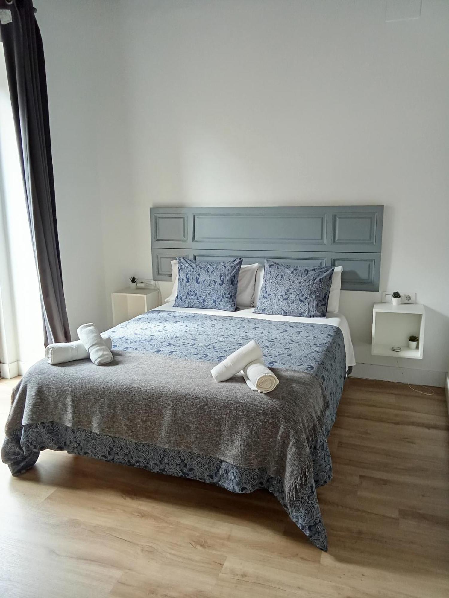 Sevilla Deluxe Suites Room photo
